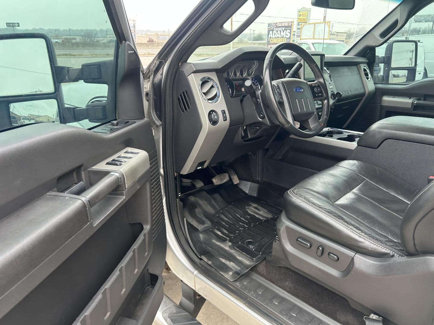 2014 Silver Ford F-250 SD LariatCrew Cab 4WD (1FT7W2BT5EE) with an 6.7L V8 OHV 16V DIESEL engine, 6-Speed Automatic transmission, located at 1687 Business 35 S, New Braunfels, TX, 78130, (830) 625-7159, 29.655487, -98.051491 - Photo#10