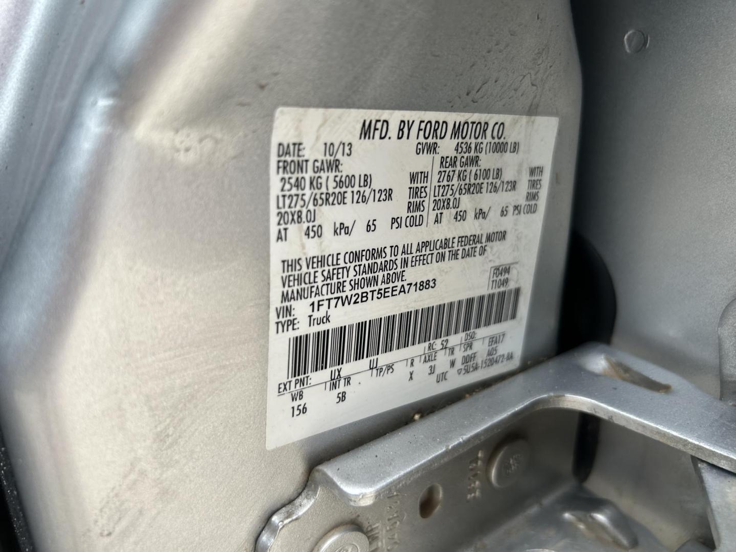 2014 Silver Ford F-250 SD LariatCrew Cab 4WD (1FT7W2BT5EE) with an 6.7L V8 OHV 16V DIESEL engine, 6-Speed Automatic transmission, located at 1687 Business 35 S, New Braunfels, TX, 78130, (830) 625-7159, 29.655487, -98.051491 - Photo#14