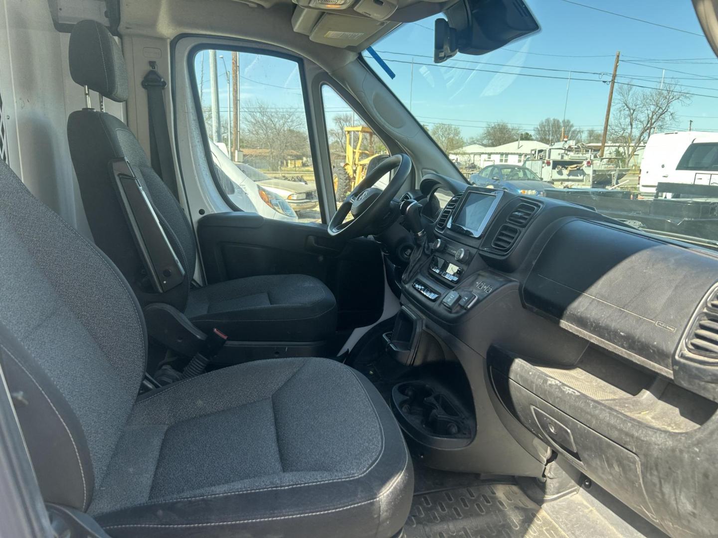 2022 White RAM Promaster 3500 High Roof 159-in. WB Ext (3C6MRVJG6NE) with an 3.6L V6 engine, 6A transmission, located at 1687 Business 35 S, New Braunfels, TX, 78130, (830) 625-7159, 29.655487, -98.051491 - Photo#2