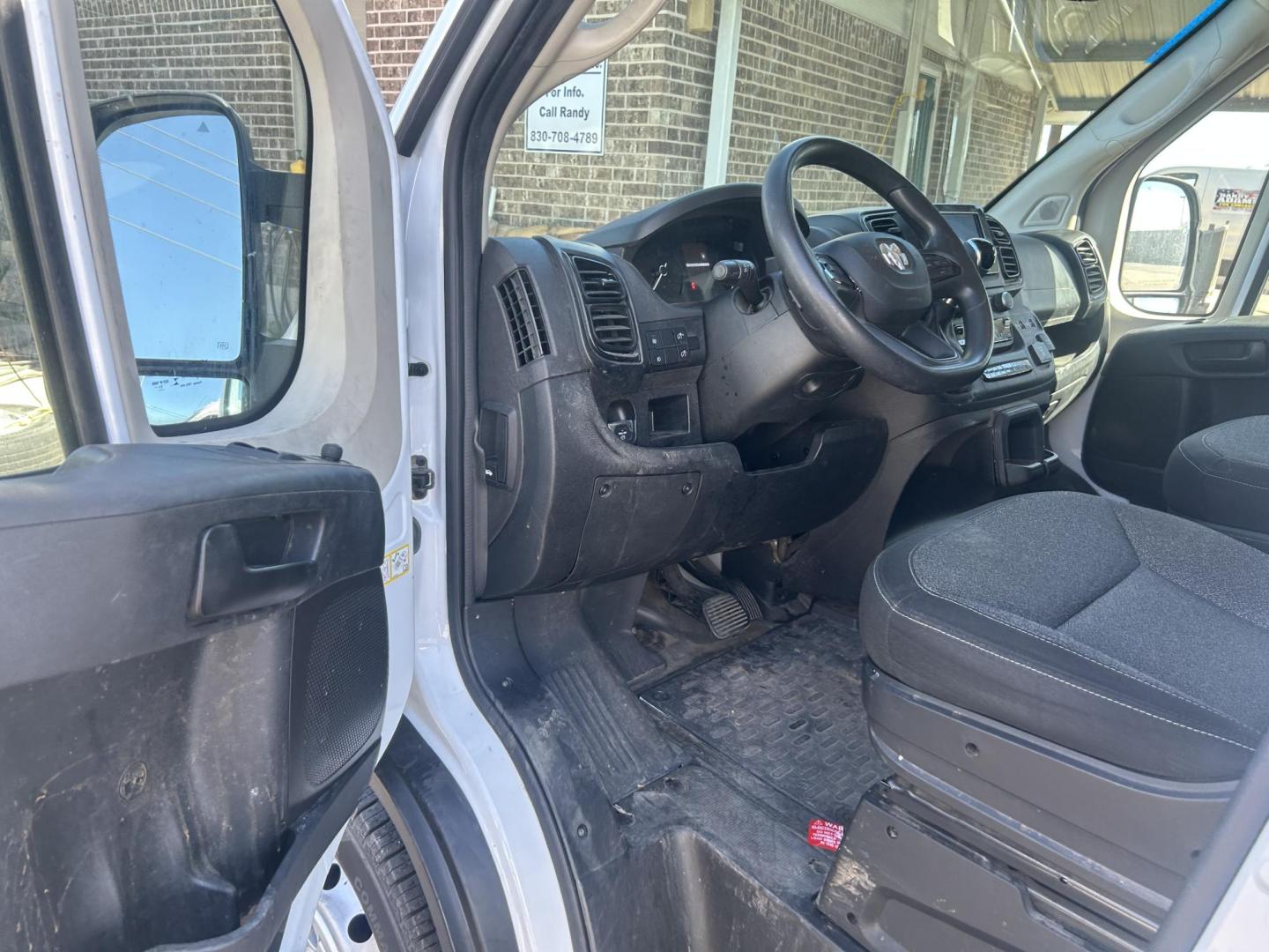 2022 White RAM Promaster 3500 High Roof 159-in. WB Ext (3C6MRVJG6NE) with an 3.6L V6 engine, 6A transmission, located at 1687 Business 35 S, New Braunfels, TX, 78130, (830) 625-7159, 29.655487, -98.051491 - Photo#10