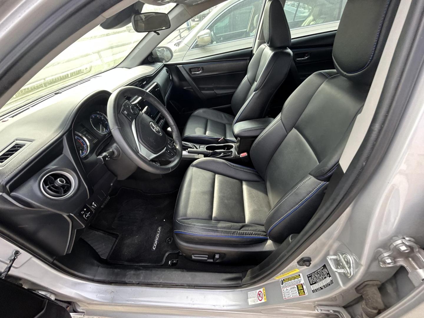 2017 Silver Toyota Corolla SE CVT (5YFBURHE1HP) with an 1.8L L4 DOHC 16V engine, CVT transmission, located at 1687 Business 35 S, New Braunfels, TX, 78130, (830) 625-7159, 29.655487, -98.051491 - Photo#10