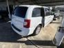 2015 White Chrysler Town & Country Limited (2C4RC1GG5FR) with an 3.6L V6 DOHC 24V engine, 6-Speed Automatic transmission, located at 1687 Business 35 S, New Braunfels, TX, 78130, (830) 625-7159, 29.655487, -98.051491 - Photo#7
