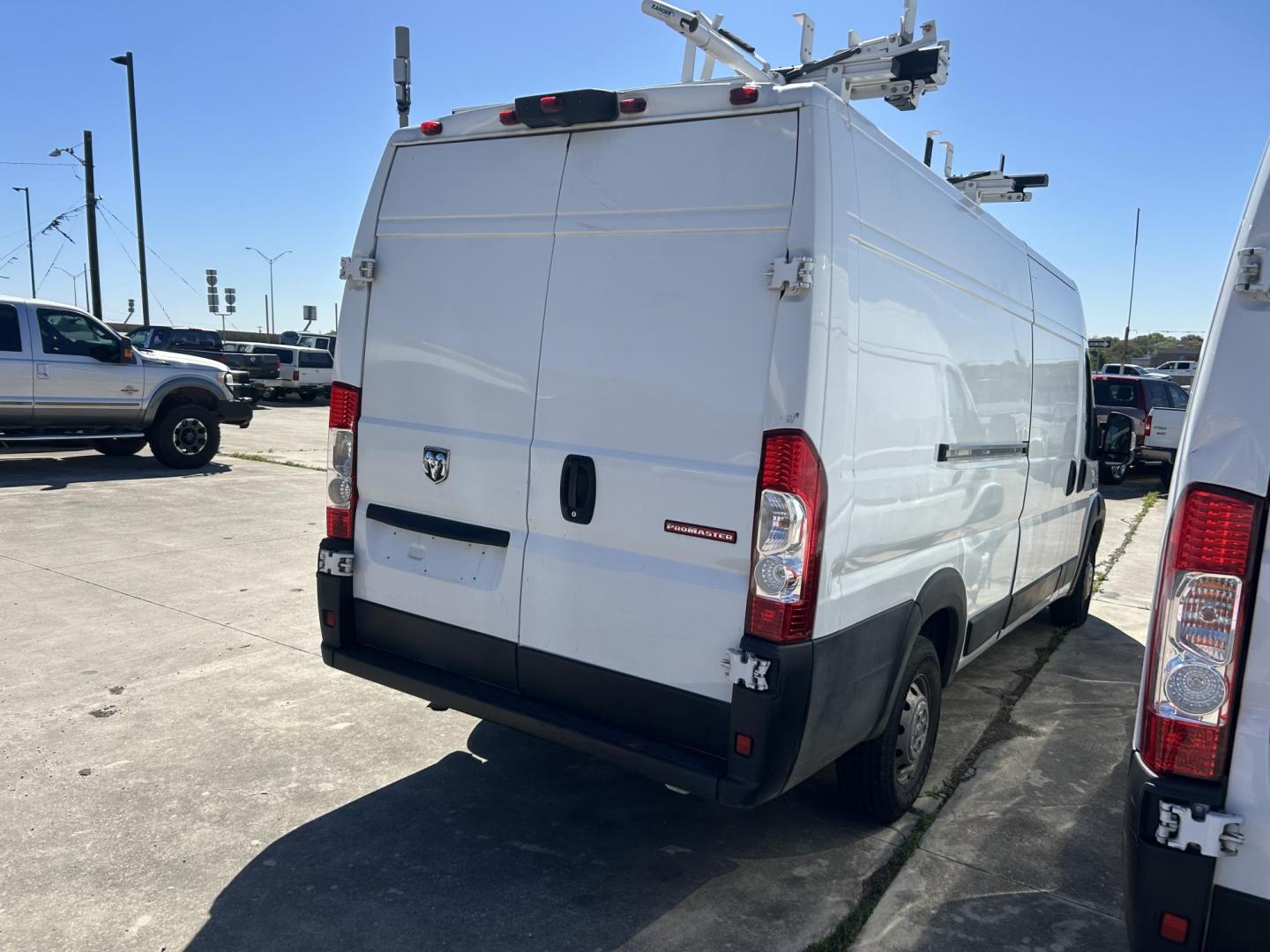 2020 White RAM Promaster 3500 High Roof Tradesman 159-in. WB Ext (3C6URVJG3LE) with an 3.6L V6 engine, 6A transmission, located at 1687 Business 35 S, New Braunfels, TX, 78130, (830) 625-7159, 29.655487, -98.051491 - Photo#7