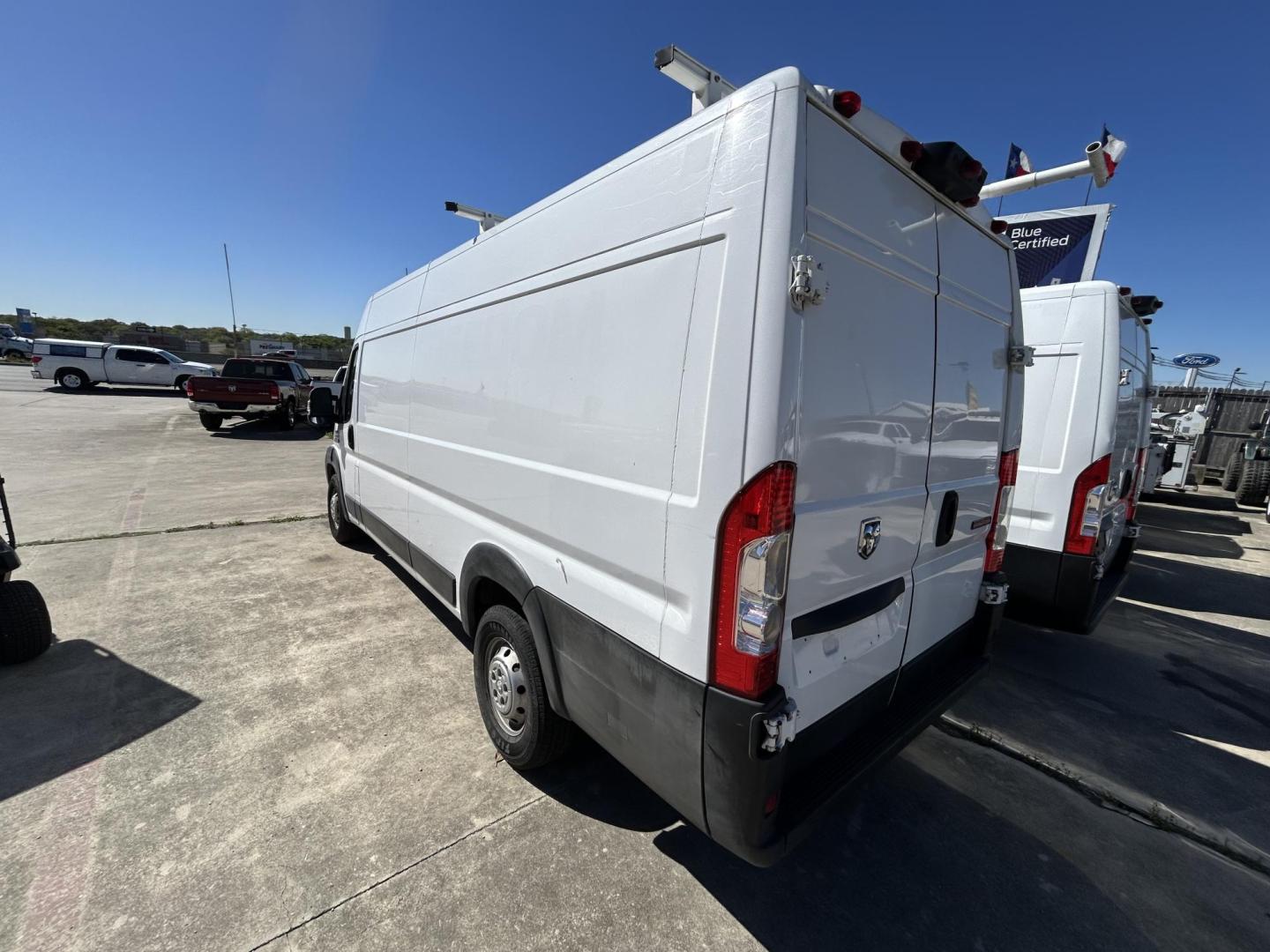 2020 White RAM Promaster 3500 High Roof Tradesman 159-in. WB Ext (3C6URVJG3LE) with an 3.6L V6 engine, 6A transmission, located at 1687 Business 35 S, New Braunfels, TX, 78130, (830) 625-7159, 29.655487, -98.051491 - Photo#10