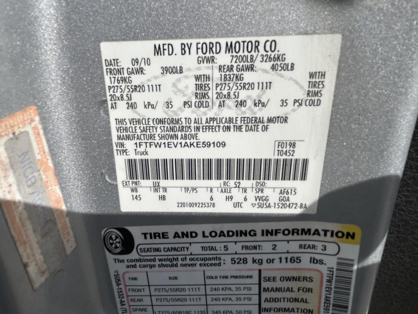 2010 Silver Ford F-150 Lariat SuperCrew 5.5-ft. Bed 4WD (1FTFW1EV1AK) with an 5.4L V8 SOHC 24V FFV engine, 4-Speed Automatic transmission, located at 1687 Business 35 S, New Braunfels, TX, 78130, (830) 625-7159, 29.655487, -98.051491 - Photo#15