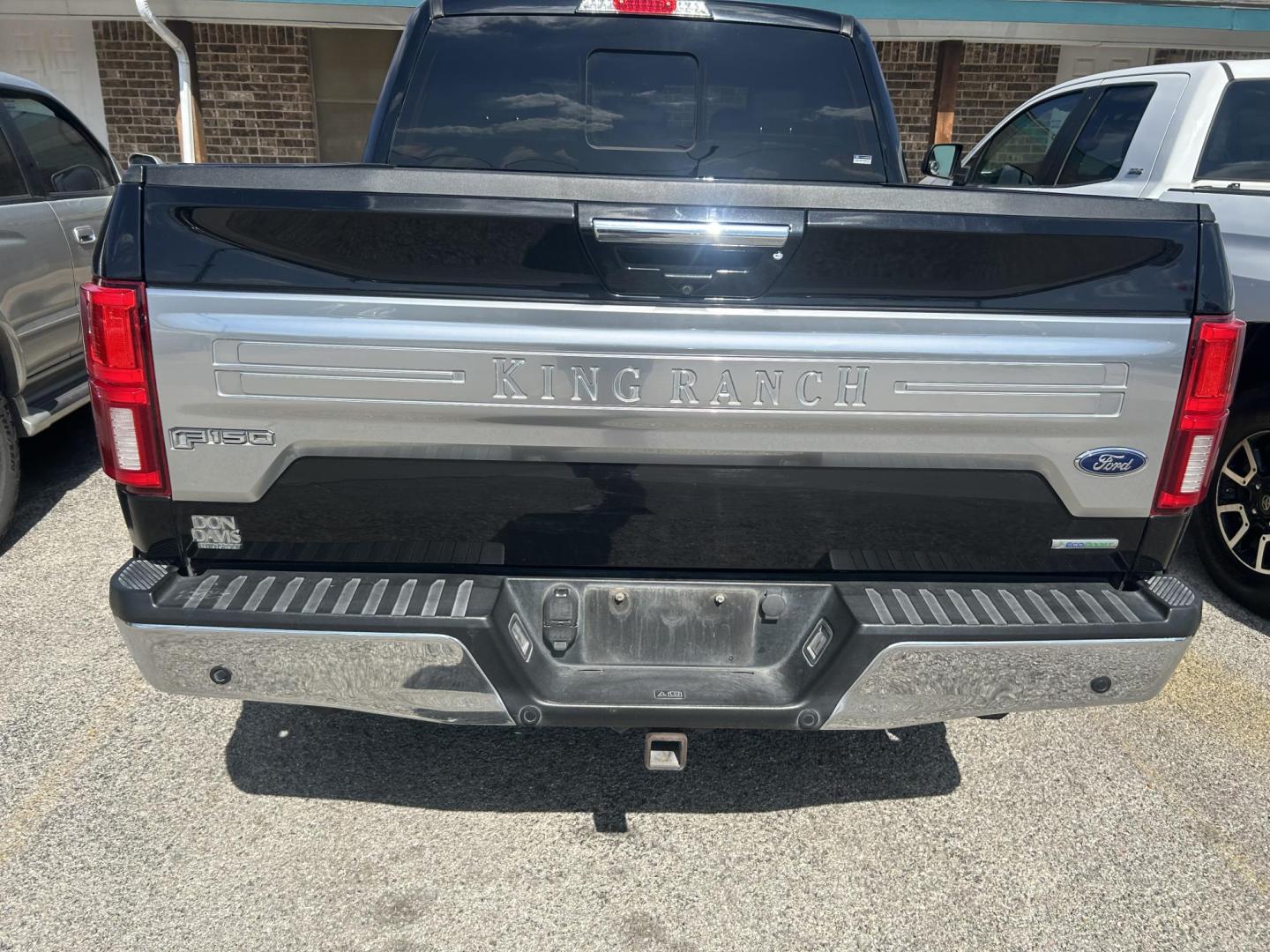 2019 Black Ford F-150 King Ranch SuperCrew 6.5-ft. Bed 4WD (1FTEW1E43KF) with an 3.5L V6 TURBO engine, 6A transmission, located at 1687 Business 35 S, New Braunfels, TX, 78130, (830) 625-7159, 29.655487, -98.051491 - Photo#6