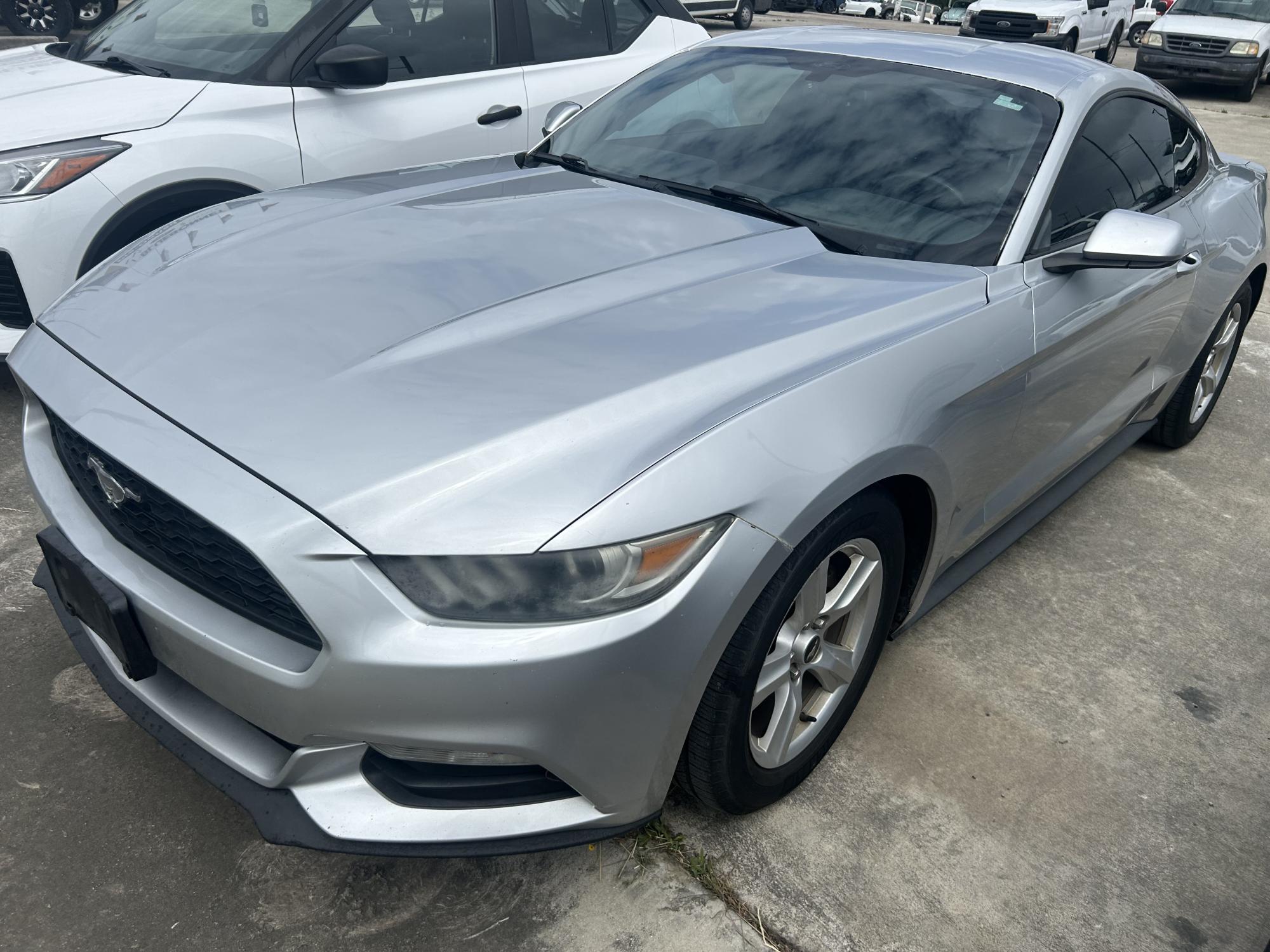 photo of 2016 Ford Mustang V6 Coupe