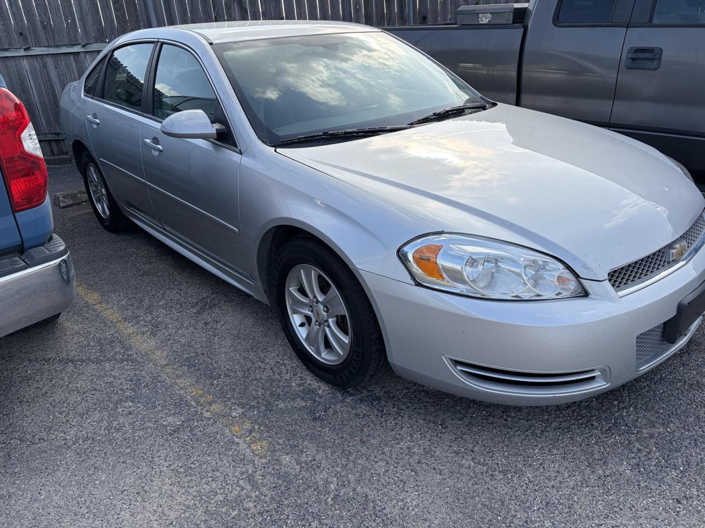 2014 Chevrolet Impala LS (2G1WA5E39E1) with an 3.6L V6 DOHC 16V FFV engine, 6-Speed Automatic transmission, located at 1687 Business 35 S, New Braunfels, TX, 78130, (830) 625-7159, 29.655487, -98.051491 - Photo#1