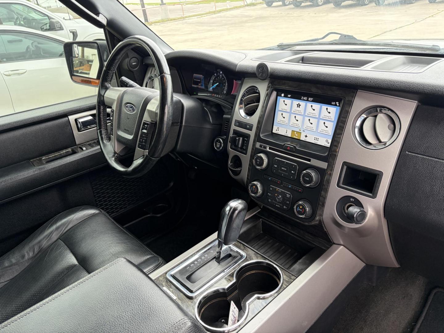 2017 Gray Ford Expedition EL Limited 2WD (1FMJK1KT7HE) with an 3.5L V6 DOHC 24V FFV engine, 6A transmission, located at 1687 Business 35 S, New Braunfels, TX, 78130, (830) 625-7159, 29.655487, -98.051491 - Photo#3