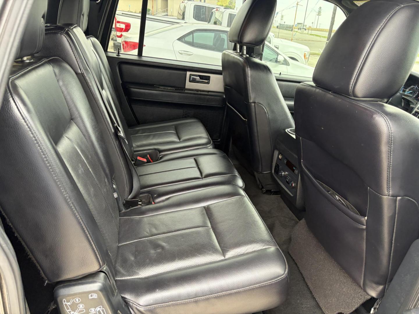 2017 Gray Ford Expedition EL Limited 2WD (1FMJK1KT7HE) with an 3.5L V6 DOHC 24V FFV engine, 6A transmission, located at 1687 Business 35 S, New Braunfels, TX, 78130, (830) 625-7159, 29.655487, -98.051491 - Photo#4