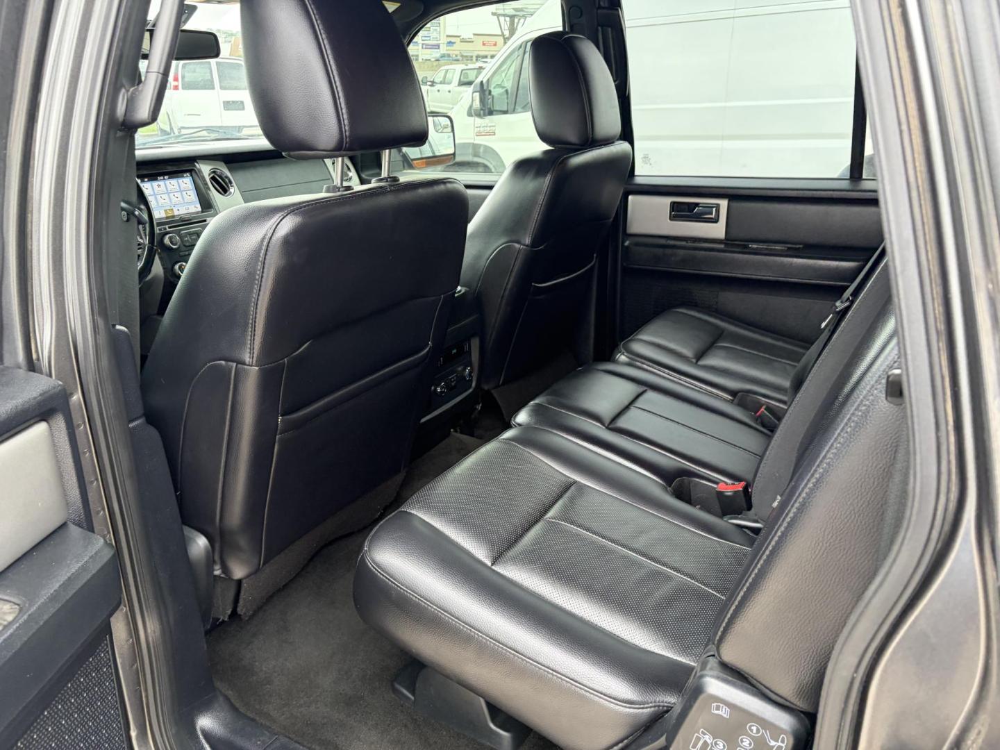 2017 Gray Ford Expedition EL Limited 2WD (1FMJK1KT7HE) with an 3.5L V6 DOHC 24V FFV engine, 6A transmission, located at 1687 Business 35 S, New Braunfels, TX, 78130, (830) 625-7159, 29.655487, -98.051491 - Photo#10