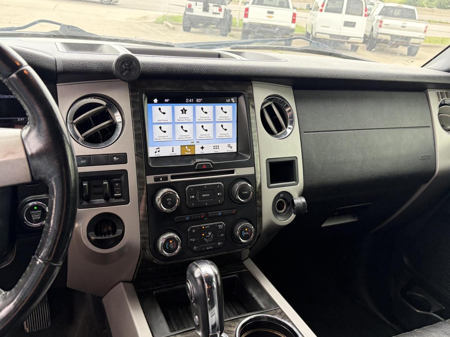 2017 Gray Ford Expedition EL Limited 2WD (1FMJK1KT7HE) with an 3.5L V6 DOHC 24V FFV engine, 6A transmission, located at 1687 Business 35 S, New Braunfels, TX, 78130, (830) 625-7159, 29.655487, -98.051491 - Photo#14