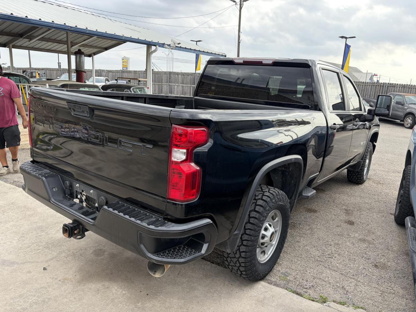 2020 Black Chevrolet Silverado 2500HD Work Truck Crew Cab Short Box 4WD (1GC4YLEY5LF) with an 6.6L V8 OHV 16V DIESEL engine, 6A transmission, located at 1687 Business 35 S, New Braunfels, TX, 78130, (830) 625-7159, 29.655487, -98.051491 - Photo#3