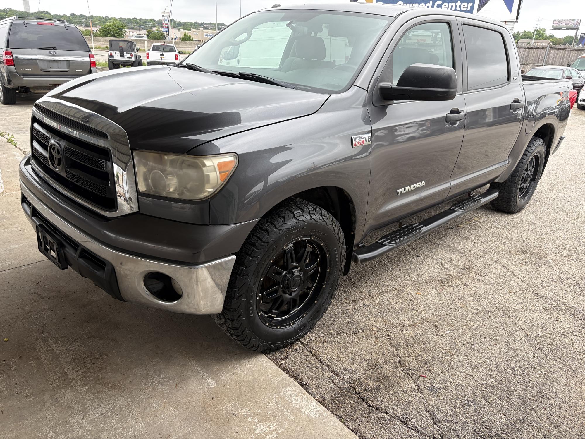 photo of 2013 Toyota Tundra Tundra-Grade CrewMax 5.7L FFV 4WD