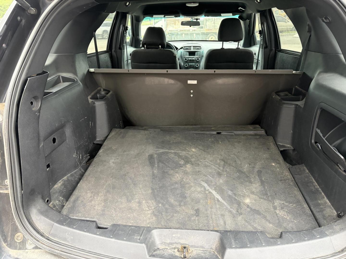 2017 Black Ford Explorer Police 4WD (1FM5K8AR8HG) with an 3.7L V6 DOHC 24V engine, 6A transmission, located at 1687 Business 35 S, New Braunfels, TX, 78130, (830) 625-7159, 29.655487, -98.051491 - Photo#5