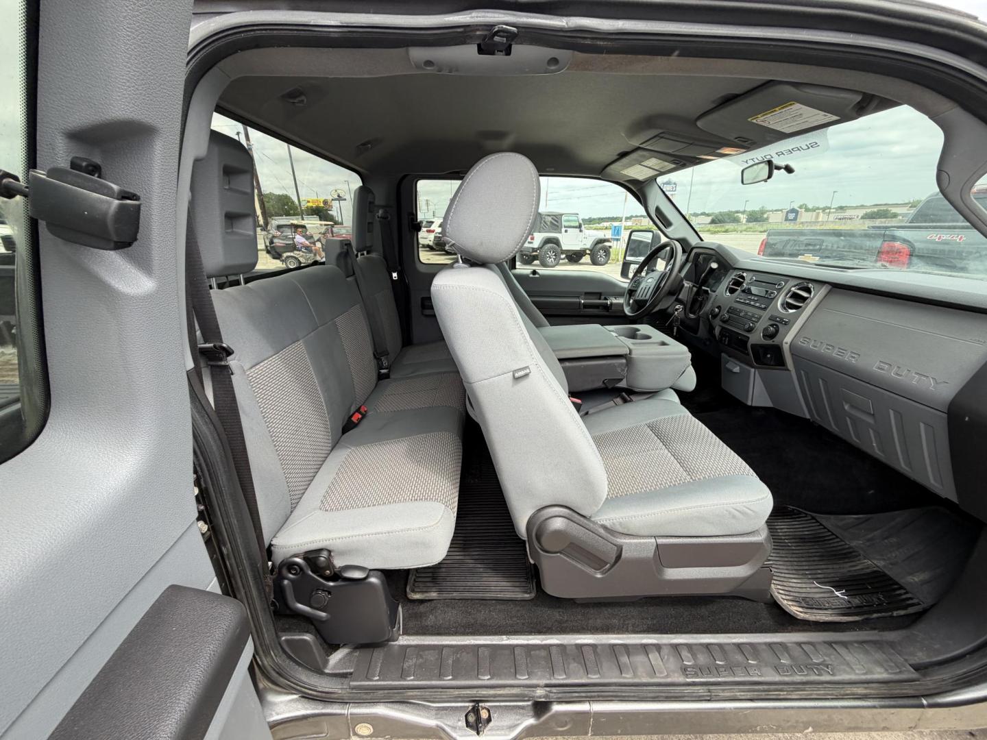 2012 Gray Ford F-250 SD Lariat SuperCab 2WD (1FT7X2A6XCE) with an 6.2L V8 OHV 16V engine, 6-Speed Automatic transmission, located at 1687 Business 35 S, New Braunfels, TX, 78130, (830) 625-7159, 29.655487, -98.051491 - Photo#4