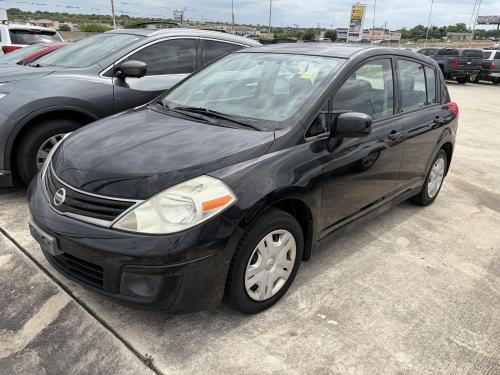 2011 Nissan Versa 1.8 S Hatchback