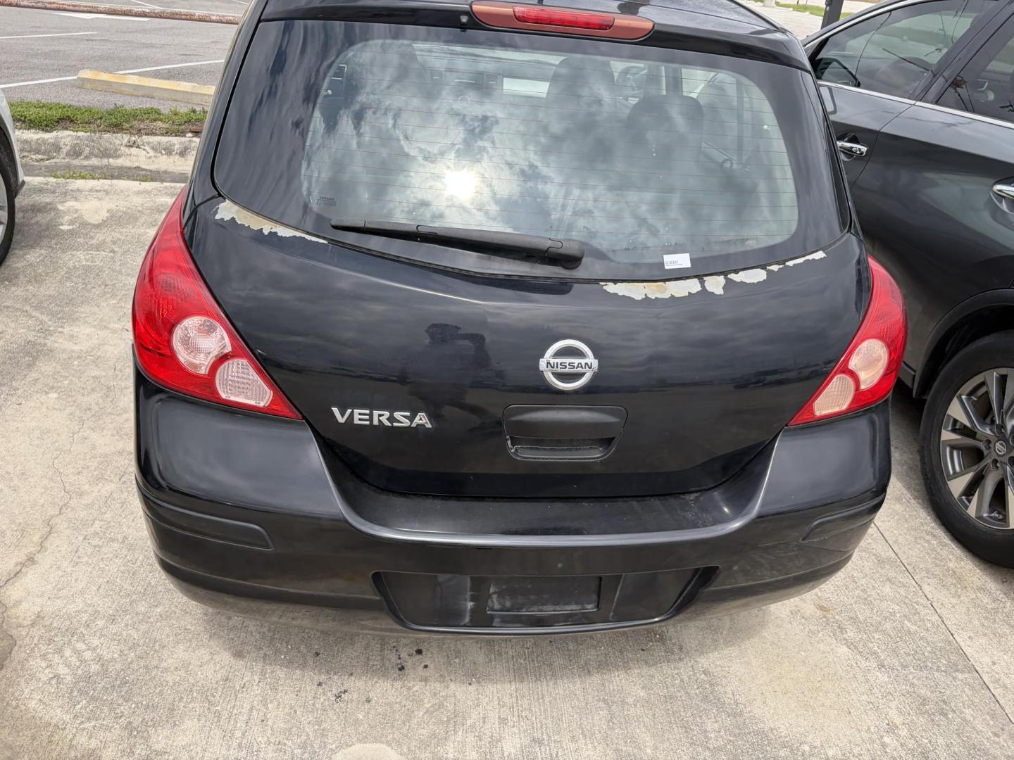 2011 Black Nissan Versa 1.8 S Hatchback (3N1BC1CP1BL) with an 1.8L L4 DOHC 16V engine, located at 1687 Business 35 S, New Braunfels, TX, 78130, (830) 625-7159, 29.655487, -98.051491 - Photo#7