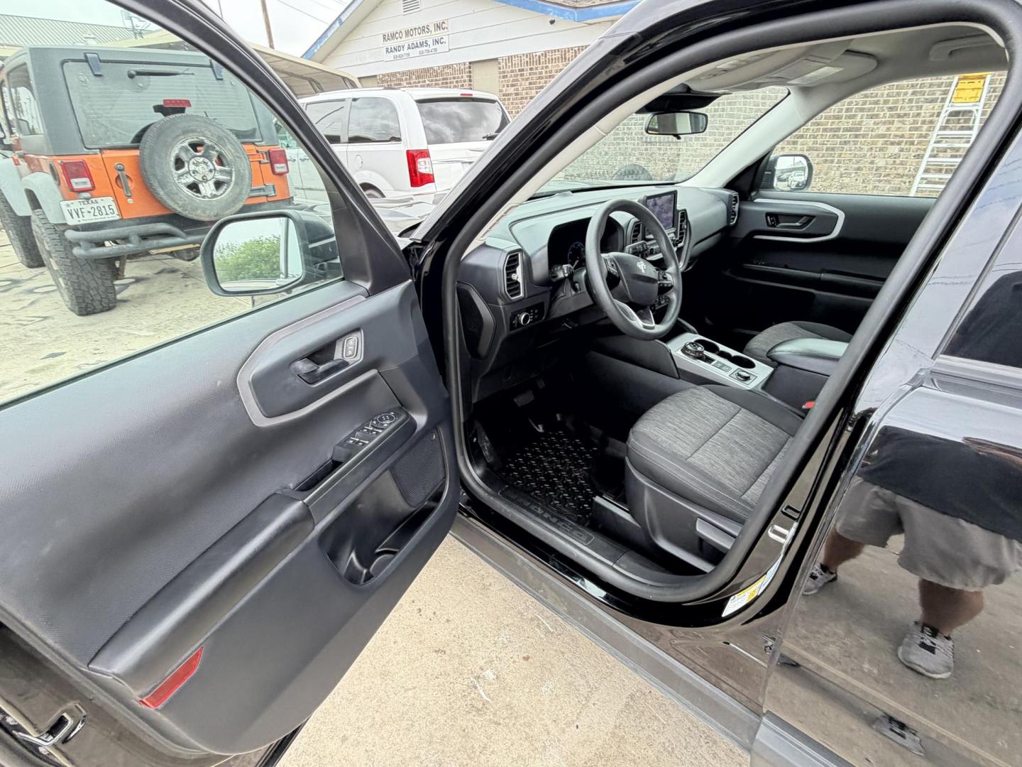 2023 Black Ford Bronco Sport Big Bend (3FMCR9B67PR) with an 1.5L L3 engine, 8A transmission, located at 1687 Business 35 S, New Braunfels, TX, 78130, (830) 625-7159, 29.655487, -98.051491 - Photo#9