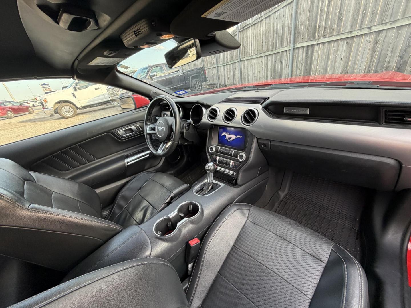 2022 Red Ford Mustang GT Premium Convertible (1FATP8FF0N5) with an 5.0L V8 DOHC 32V engine, located at 1687 Business 35 S, New Braunfels, TX, 78130, (830) 625-7159, 29.655487, -98.051491 - Photo#4