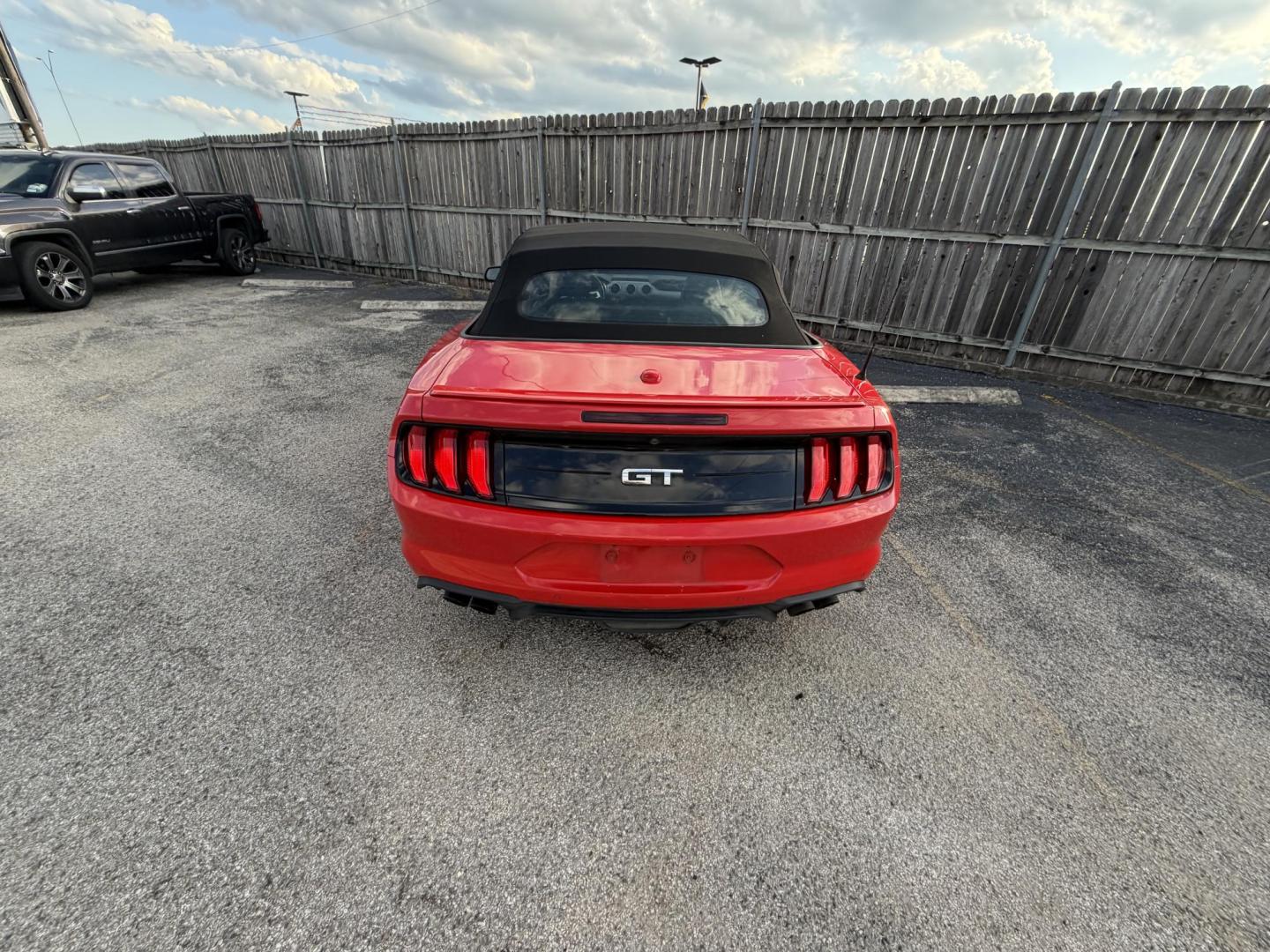 2022 Red Ford Mustang GT Premium Convertible (1FATP8FF0N5) with an 5.0L V8 DOHC 32V engine, located at 1687 Business 35 S, New Braunfels, TX, 78130, (830) 625-7159, 29.655487, -98.051491 - Photo#6