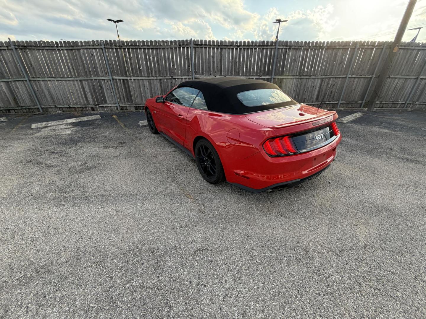 2022 Red Ford Mustang GT Premium Convertible (1FATP8FF0N5) with an 5.0L V8 DOHC 32V engine, located at 1687 Business 35 S, New Braunfels, TX, 78130, (830) 625-7159, 29.655487, -98.051491 - Photo#7
