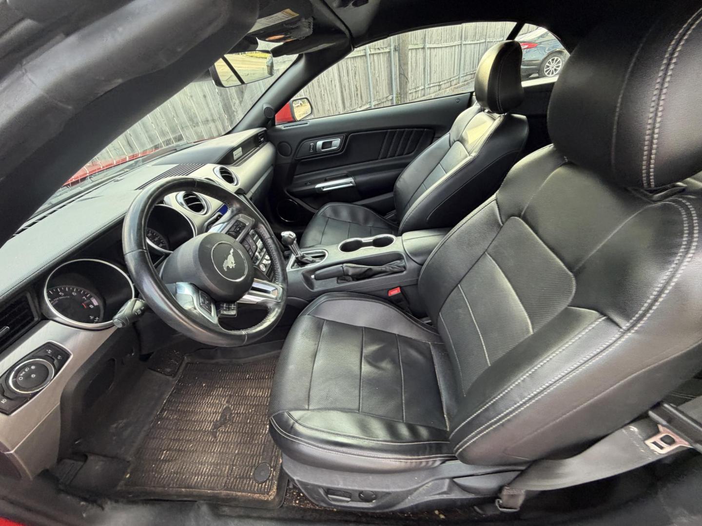 2022 Red Ford Mustang GT Premium Convertible (1FATP8FF0N5) with an 5.0L V8 DOHC 32V engine, located at 1687 Business 35 S, New Braunfels, TX, 78130, (830) 625-7159, 29.655487, -98.051491 - Photo#9