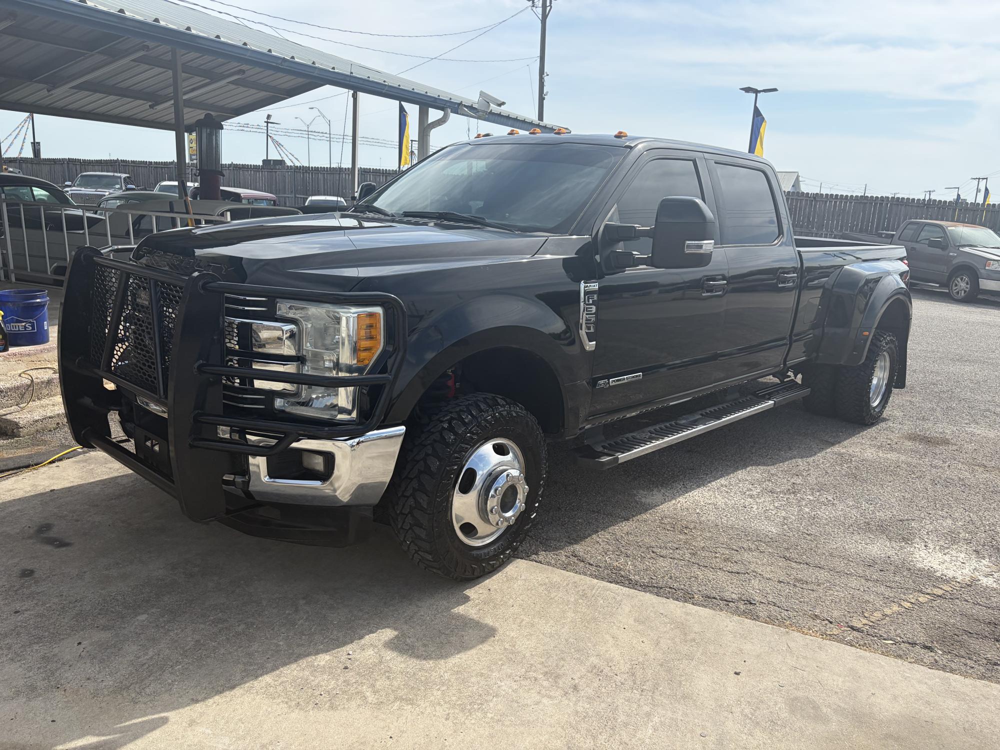 photo of 2017 Ford F-350 SD Lariat Crew Cab Long Bed DRW 4WD