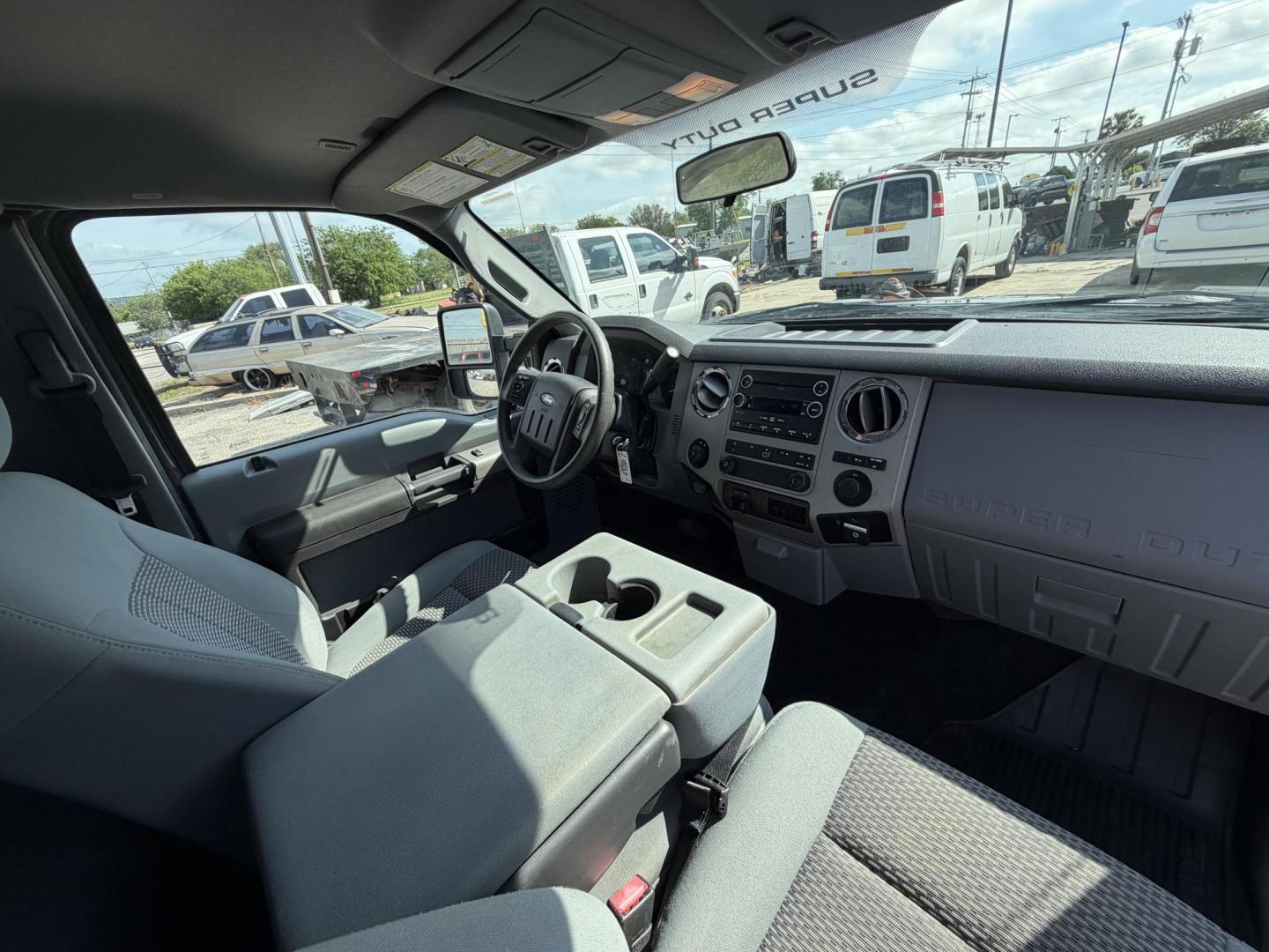 2016 Gray Ford F-250 SD XLT SuperCab 2WD (1FT7X2A69GE) with an 6.2L V8 OHV 16V engine, 6A transmission, located at 1687 Business 35 S, New Braunfels, TX, 78130, (830) 625-7159, 29.655487, -98.051491 - Photo#6