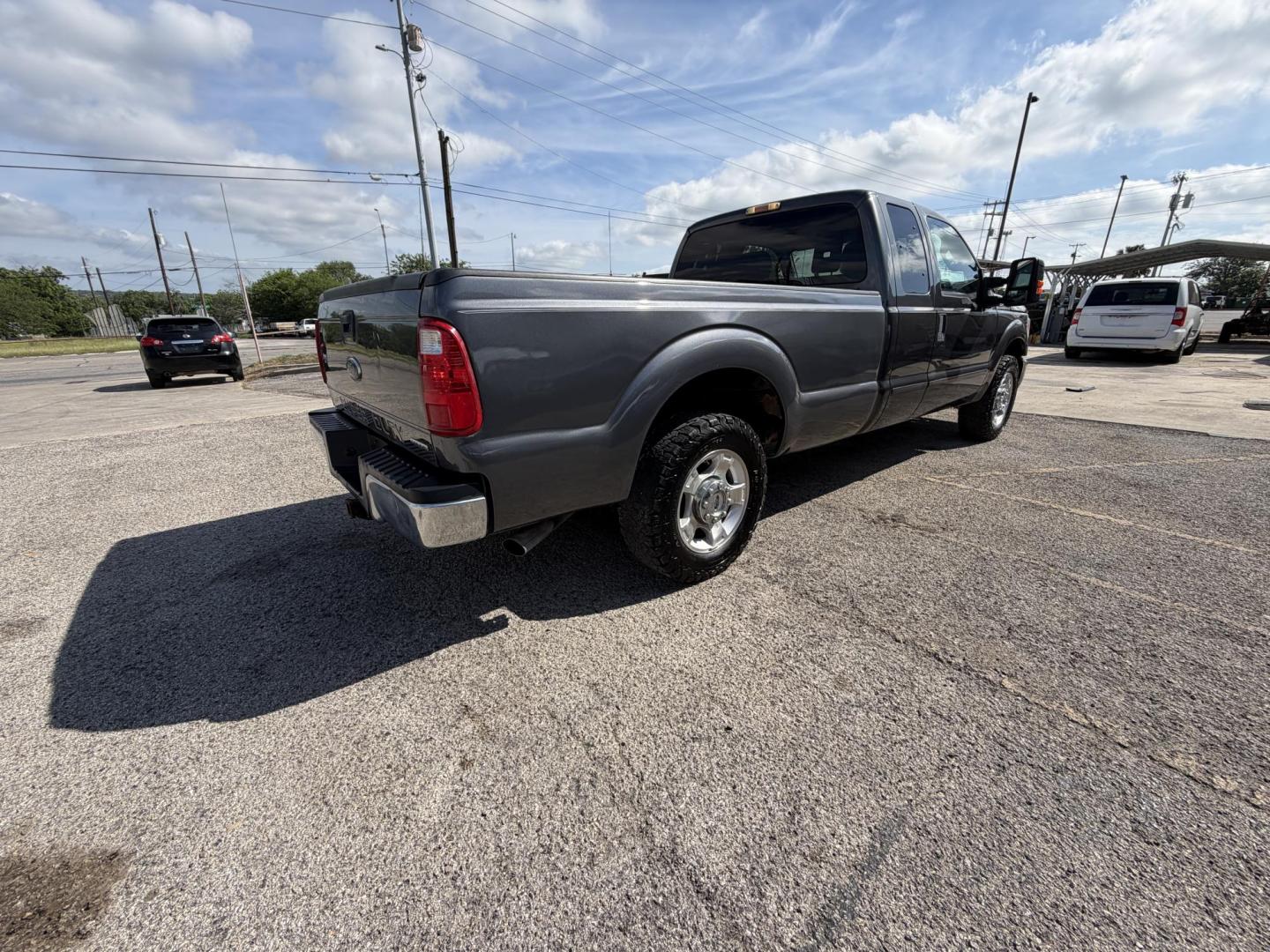 2016 Gray Ford F-250 SD XLT SuperCab 2WD (1FT7X2A69GE) with an 6.2L V8 OHV 16V engine, 6A transmission, located at 1687 Business 35 S, New Braunfels, TX, 78130, (830) 625-7159, 29.655487, -98.051491 - Photo#8