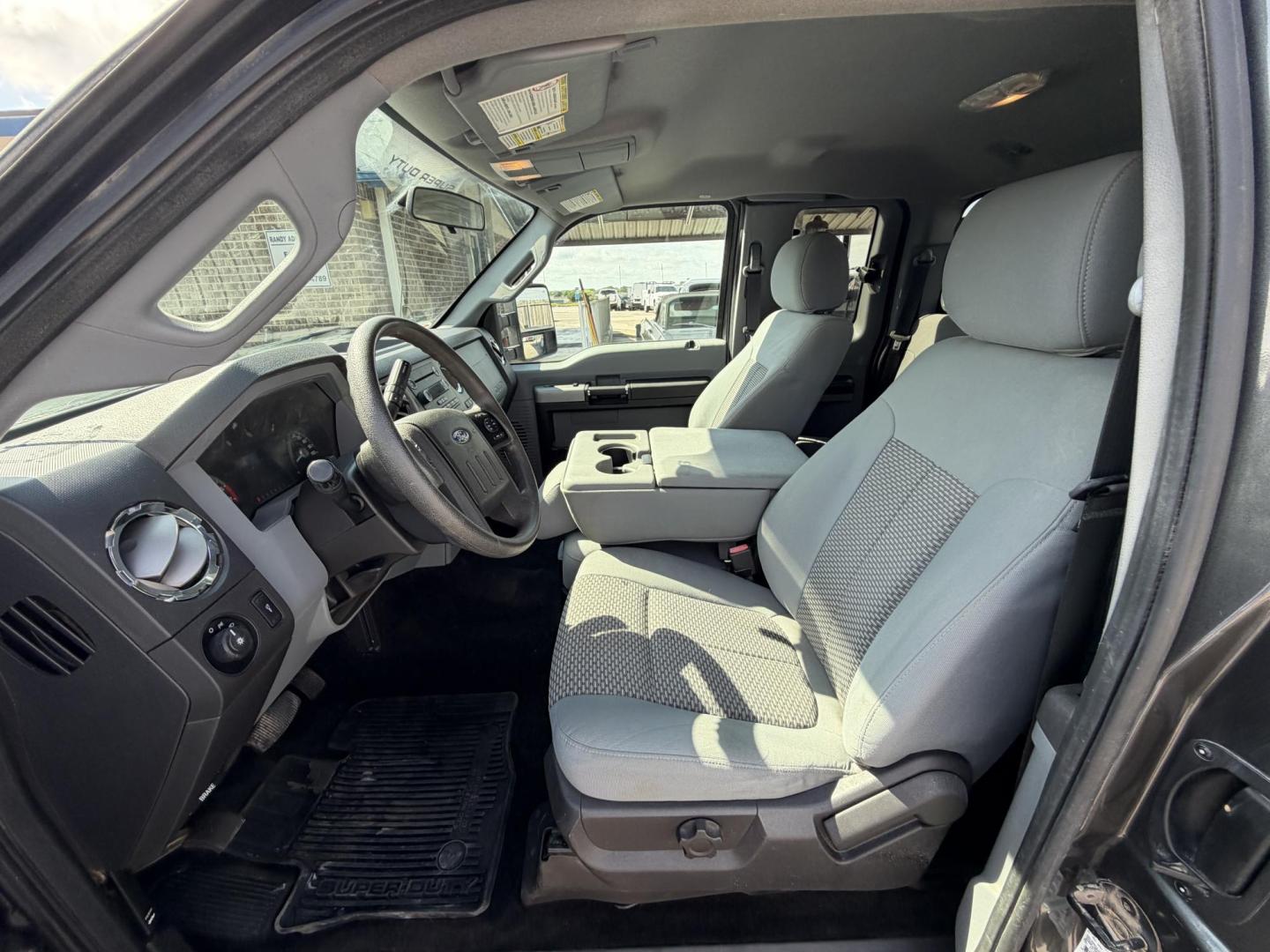 2016 Gray Ford F-250 SD XLT SuperCab 2WD (1FT7X2A69GE) with an 6.2L V8 OHV 16V engine, 6A transmission, located at 1687 Business 35 S, New Braunfels, TX, 78130, (830) 625-7159, 29.655487, -98.051491 - Photo#11