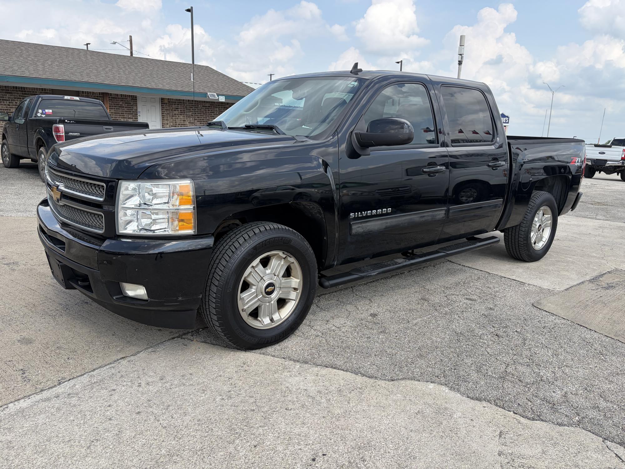 photo of 2013 Chevrolet Silverado 1500 LTZ Crew Cab 4WD