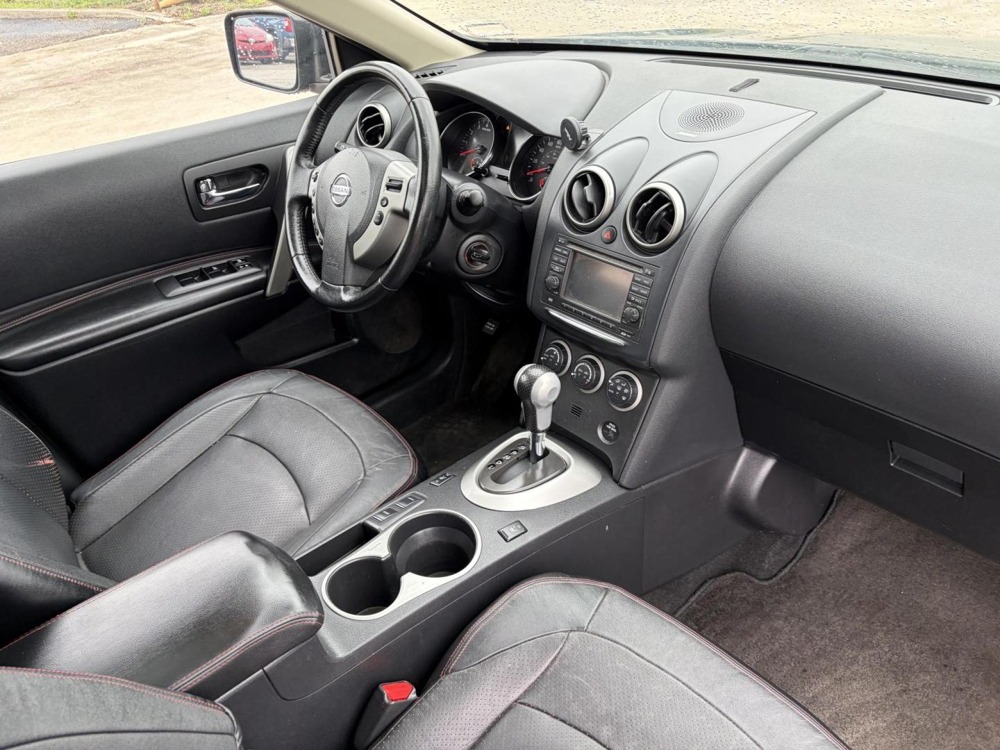 2012 Black Nissan Rogue S AWD (JN8AS5MV3CW) with an 2.5L L4 DOHC 16V engine, Continuously Variable Transmission transmission, located at 1687 Business 35 S, New Braunfels, TX, 78130, (830) 625-7159, 29.655487, -98.051491 - Photo#3