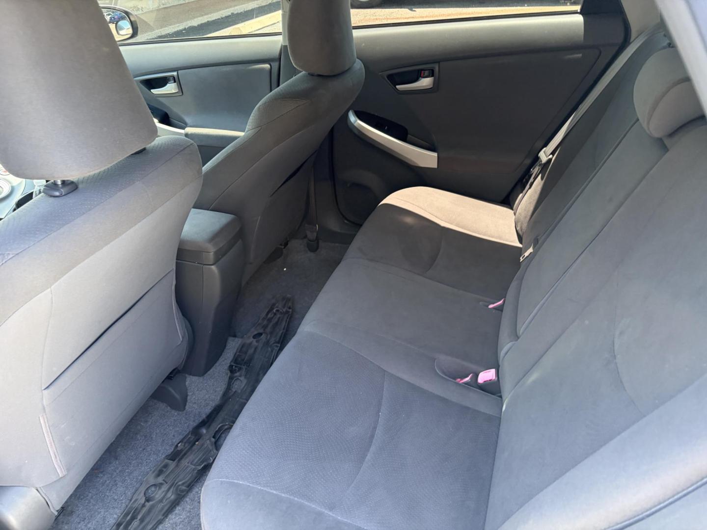 2011 White Toyota Prius Prius I (JTDKN3DU8B5) with an 1.8L L4 DOHC 16V engine, Continuously Variable Transmission transmission, located at 1687 Business 35 S, New Braunfels, TX, 78130, (830) 625-7159, 29.655487, -98.051491 - Photo#7