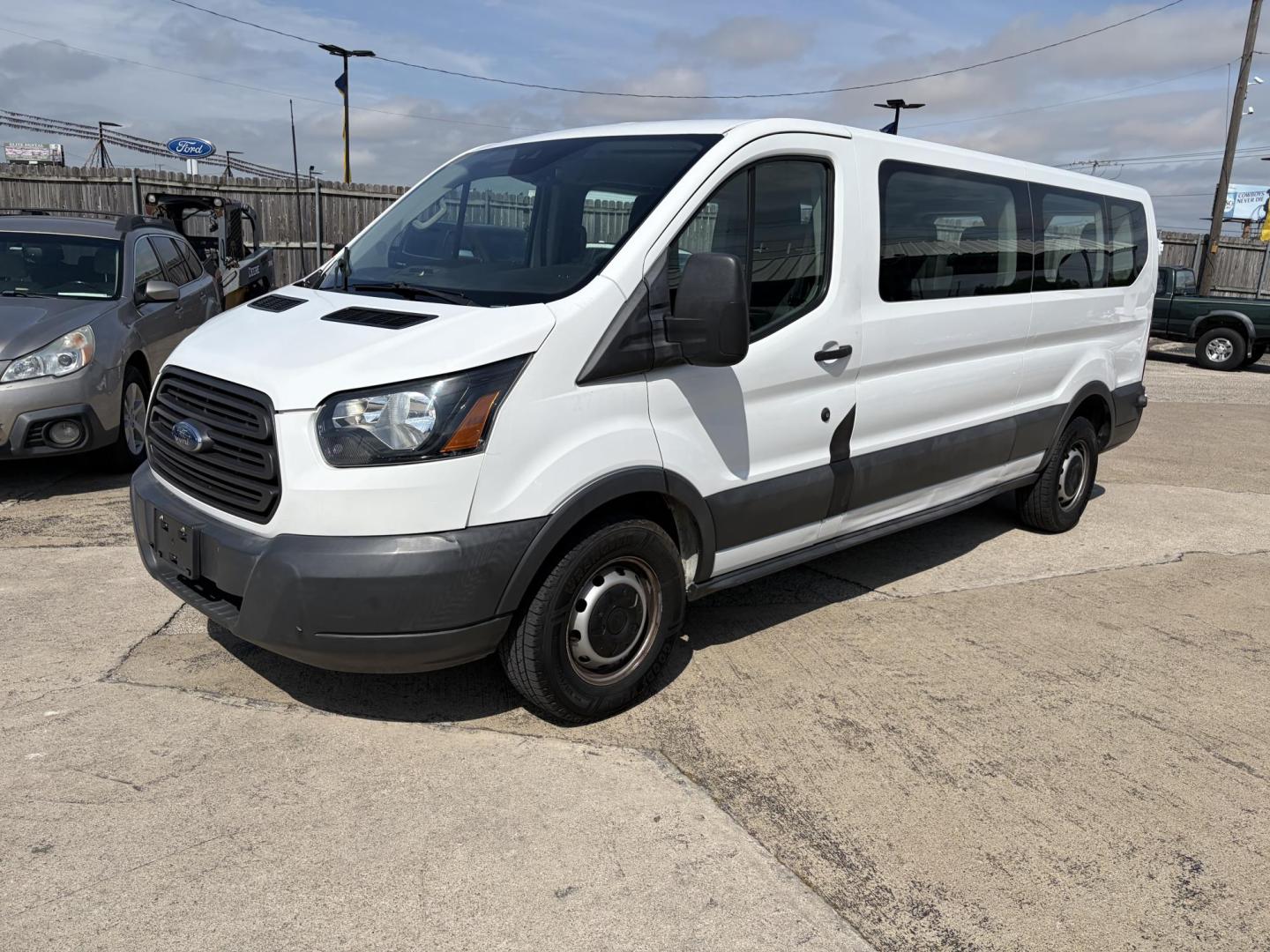 2017 Ford Transit 350 XL Wagon Low Roof 60/40 Pass. 148 WB's photo