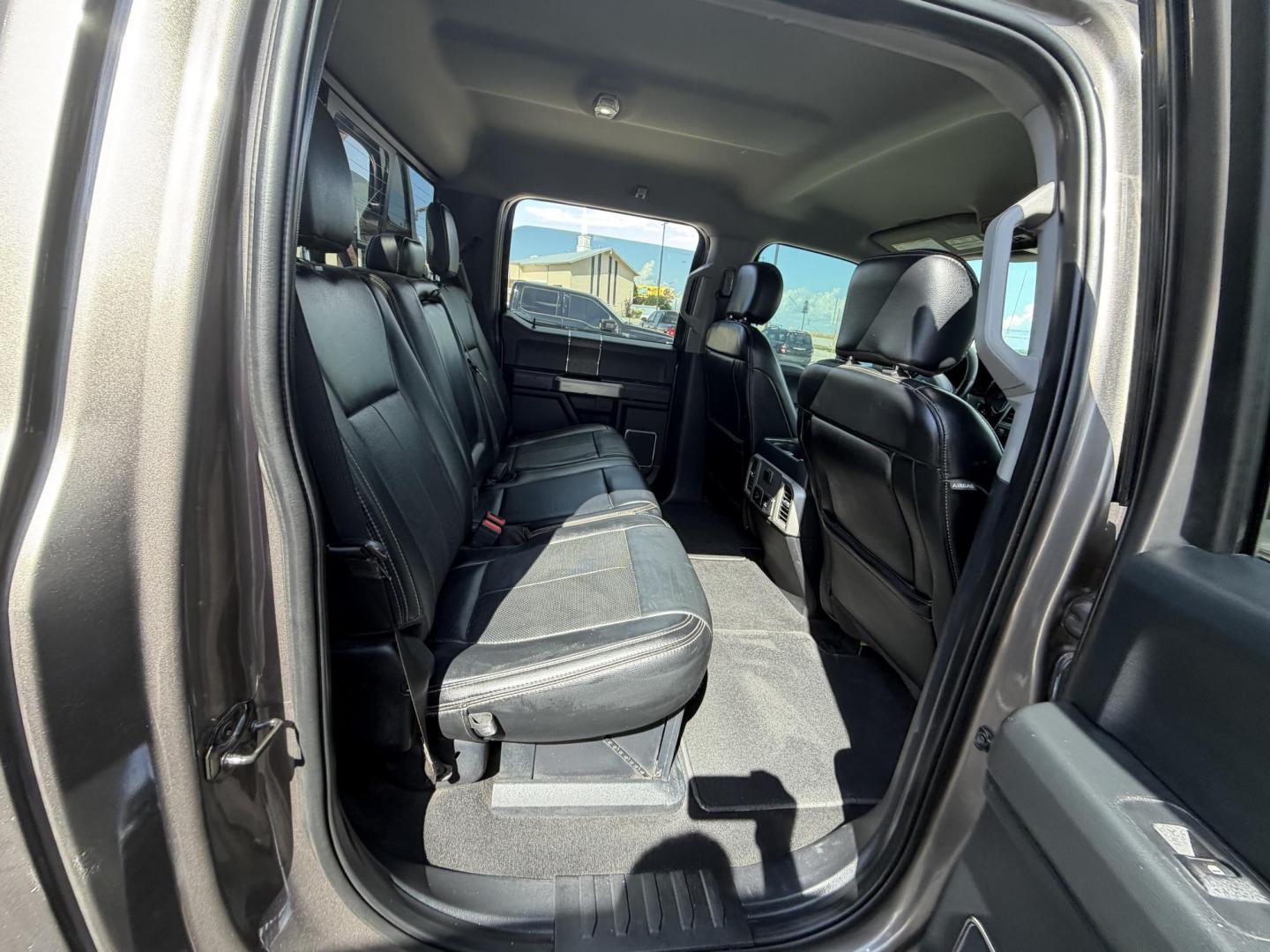 2020 Black Ford F-350 SD Lariat Crew Cab Long Bed DRW 4WD (1FD8W3HT1LE) with an 6.7L V8 OHV 16V DIESEL engine, 6A transmission, located at 1687 Business 35 S, New Braunfels, TX, 78130, (830) 625-7159, 29.655487, -98.051491 - Photo#4