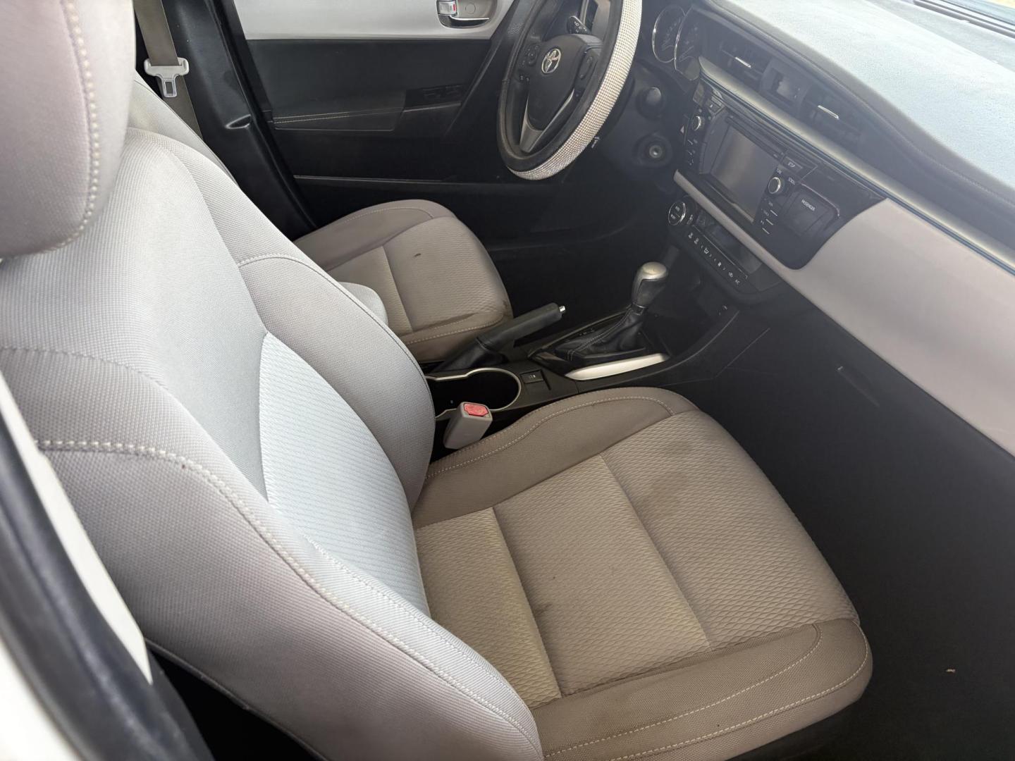 2016 White Toyota Corolla L 4-Speed AT (5YFBURHE0GP) with an 1.8L L4 DOHC 16V engine, 4A transmission, located at 1687 Business 35 S, New Braunfels, TX, 78130, (830) 625-7159, 29.655487, -98.051491 - Photo#2