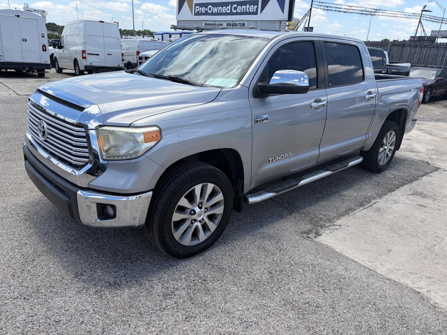 2014 Silver Toyota Tundra Limited 5.7L FFV CrewMax 4WD (5TFHW5F1XEX) with an 5.7L V8 DOHC 32V FFV engine, 6-Speed Automatic transmission, located at 1687 Business 35 S, New Braunfels, TX, 78130, (830) 625-7159, 29.655487, -98.051491 - Photo#0