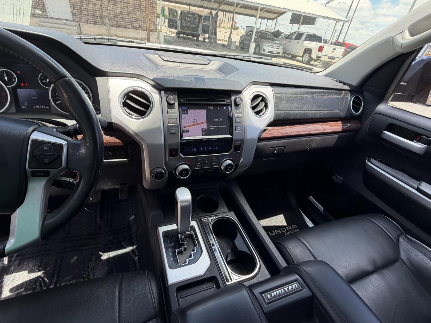 2014 Silver Toyota Tundra Limited 5.7L FFV CrewMax 4WD (5TFHW5F1XEX) with an 5.7L V8 DOHC 32V FFV engine, 6-Speed Automatic transmission, located at 1687 Business 35 S, New Braunfels, TX, 78130, (830) 625-7159, 29.655487, -98.051491 - Photo#13