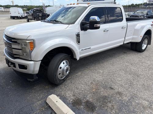 2018 Ford F-450 SD Platinum Crew Cab DRW 4WD