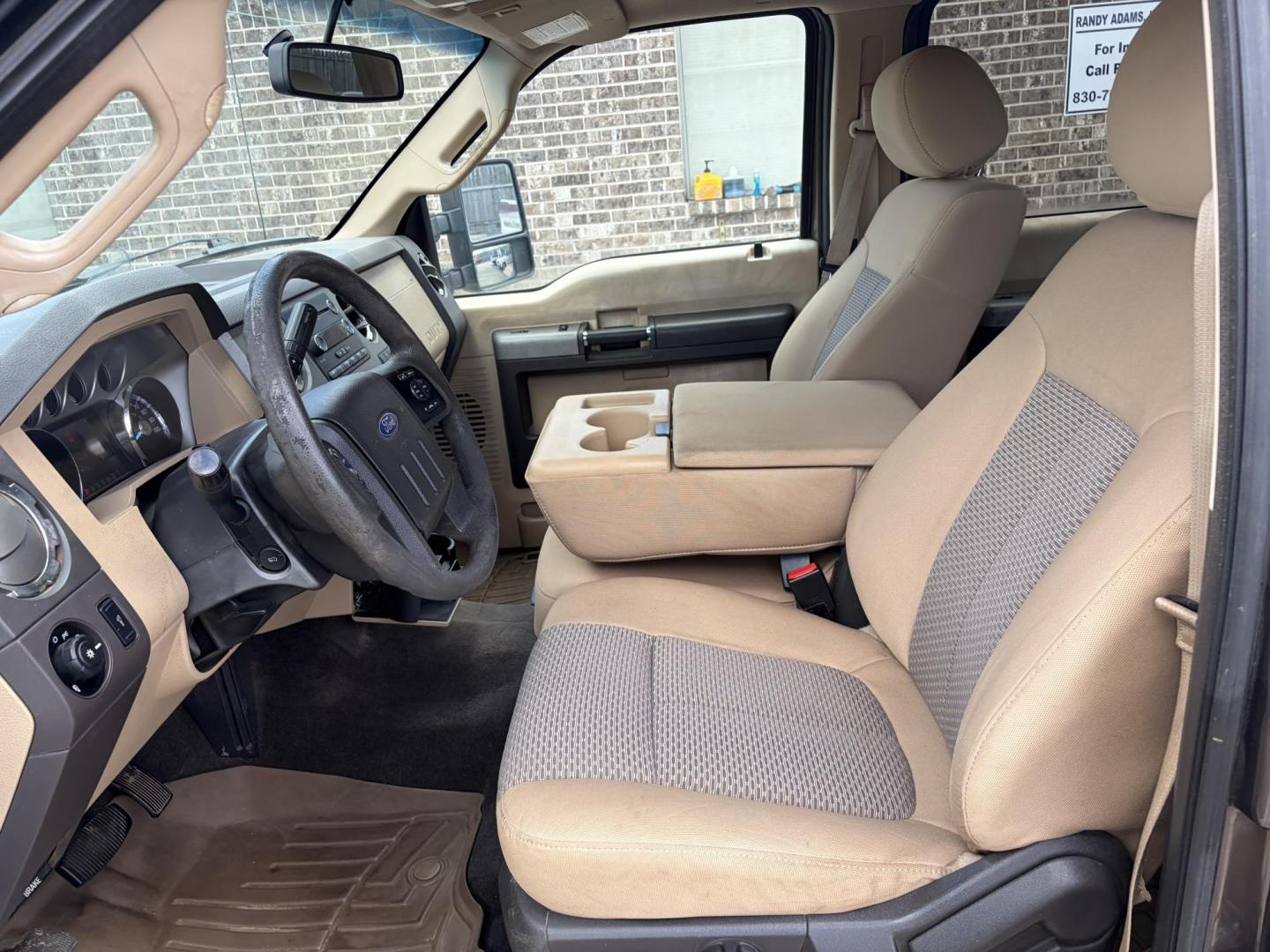 2015 Brown Ford F-250 SD XLT Crew Cab 2WD (1FT7W2A61FE) with an 6.2L V8 OHV 16V engine, 6-Speed Automatic transmission, located at 1687 Business 35 S, New Braunfels, TX, 78130, (830) 625-7159, 29.655487, -98.051491 - Photo#11