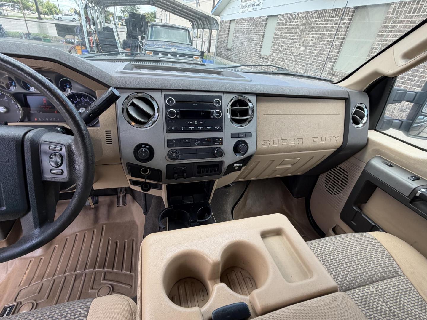 2015 Brown Ford F-250 SD XLT Crew Cab 2WD (1FT7W2A61FE) with an 6.2L V8 OHV 16V engine, 6-Speed Automatic transmission, located at 1687 Business 35 S, New Braunfels, TX, 78130, (830) 625-7159, 29.655487, -98.051491 - Photo#13