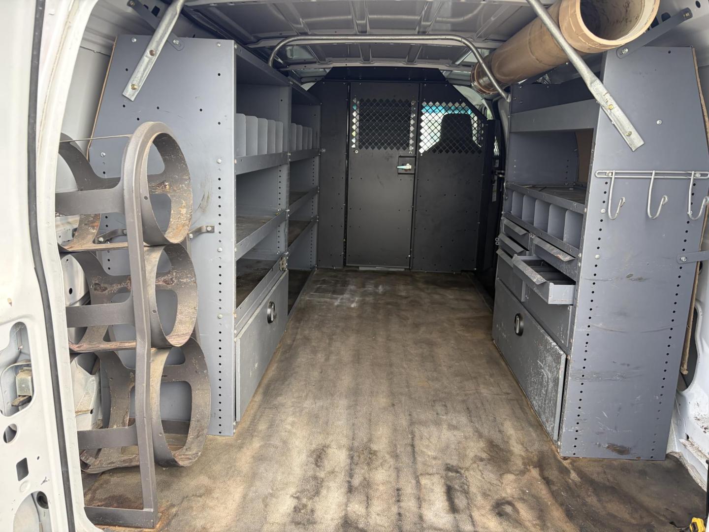 2013 White Ford E-Series Van E-250 (1FTNE2EW4DD) with an 4.6L V8 SOHC 16V engine, 4-Speed Automatic transmission, located at 1687 Business 35 S, New Braunfels, TX, 78130, (830) 625-7159, 29.655487, -98.051491 - Photo#9