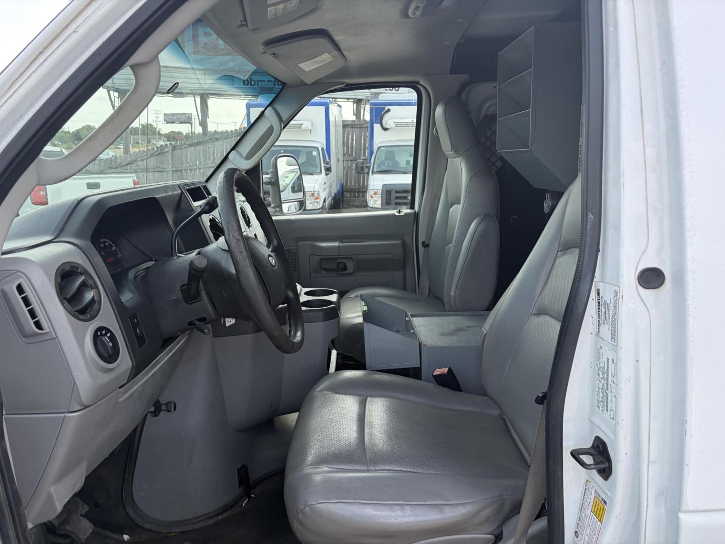 2013 White Ford E-Series Van E-250 (1FTNE2EW4DD) with an 4.6L V8 SOHC 16V engine, 4-Speed Automatic transmission, located at 1687 Business 35 S, New Braunfels, TX, 78130, (830) 625-7159, 29.655487, -98.051491 - Photo#12