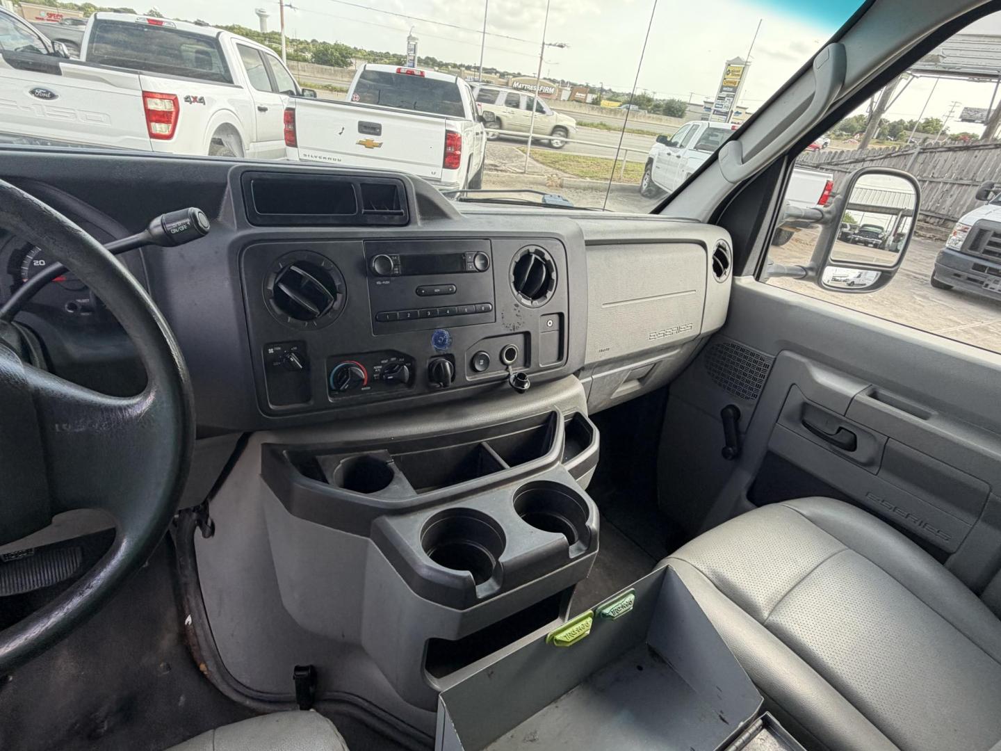 2013 White Ford E-Series Van E-250 (1FTNE2EW4DD) with an 4.6L V8 SOHC 16V engine, 4-Speed Automatic transmission, located at 1687 Business 35 S, New Braunfels, TX, 78130, (830) 625-7159, 29.655487, -98.051491 - Photo#14