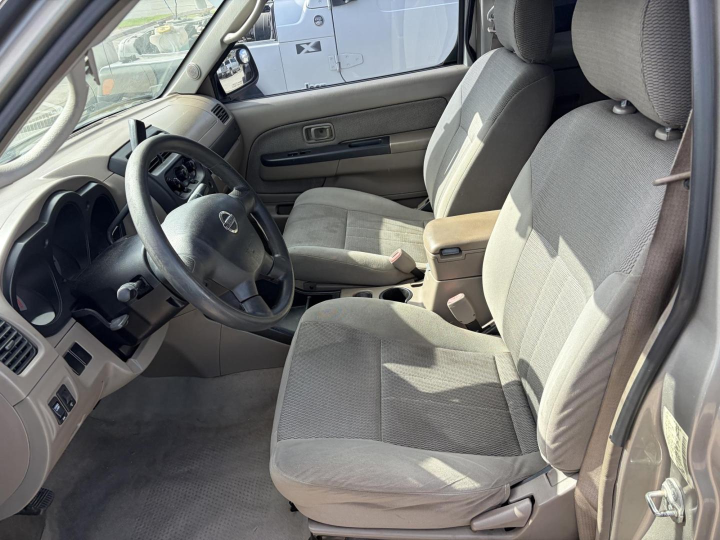 2004 Tan Nissan Frontier King Cab 2WD (1N6DD26T24C) with an 2.4L L4 DOHC 16V engine, 5-Speed Manual Overdrive transmission, located at 1687 Business 35 S, New Braunfels, TX, 78130, (830) 625-7159, 29.655487, -98.051491- Photo#7