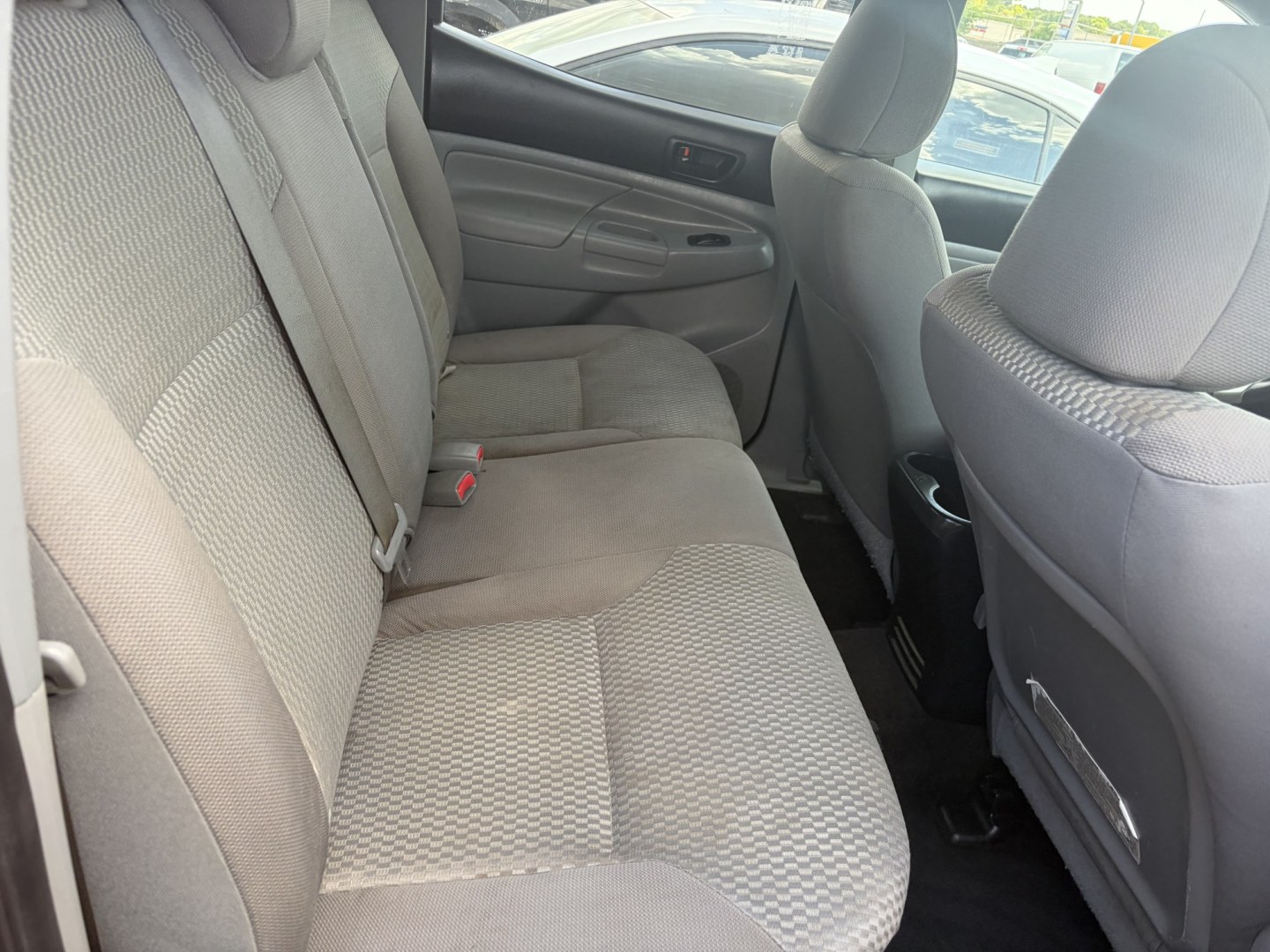 2013 Red Toyota Tacoma PreRunner Double Cab V6 Auto 2WD (3TMJU4GN5DM) with an 4.0L V6 DOHC 24V engine, 5-Speed Automatic transmission, located at 1687 Business 35 S, New Braunfels, TX, 78130, (830) 625-7159, 29.655487, -98.051491- Photo#5