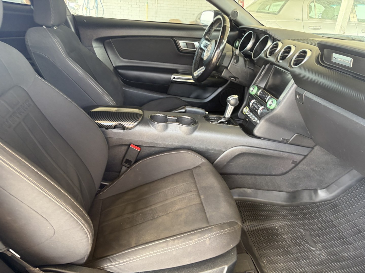 2022 Black Ford Mustang EcoBoost Coupe (1FA6P8TH0N5) with an 2.3L L4 DOHC 16V engine, located at 1687 Business 35 S, New Braunfels, TX, 78130, (830) 625-7159, 29.655487, -98.051491- Photo#2