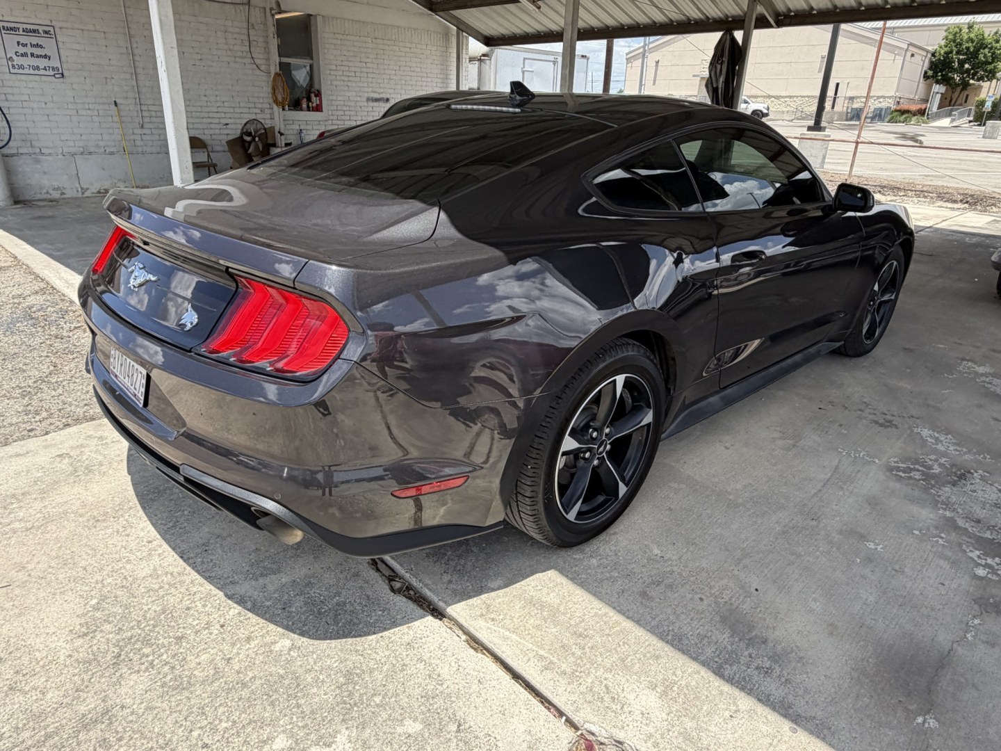 2022 Black Ford Mustang EcoBoost Coupe (1FA6P8TH0N5) with an 2.3L L4 DOHC 16V engine, located at 1687 Business 35 S, New Braunfels, TX, 78130, (830) 625-7159, 29.655487, -98.051491- Photo#5