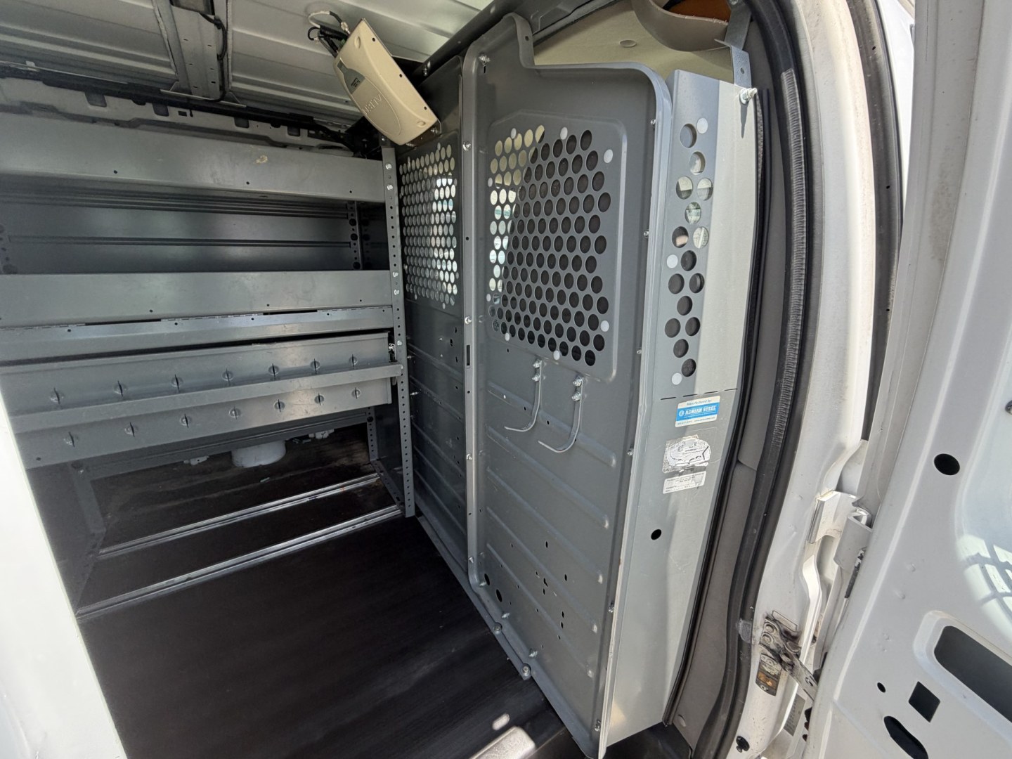 2014 White Chevrolet Express 2500 Cargo (1GCWGFCA1E1) with an 4.8L V8 OHV 16V engine, 6-Speed Automatic transmission, located at 1687 Business 35 S, New Braunfels, TX, 78130, (830) 625-7159, 29.655487, -98.051491- Photo#4